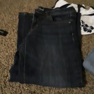 These are a black pants